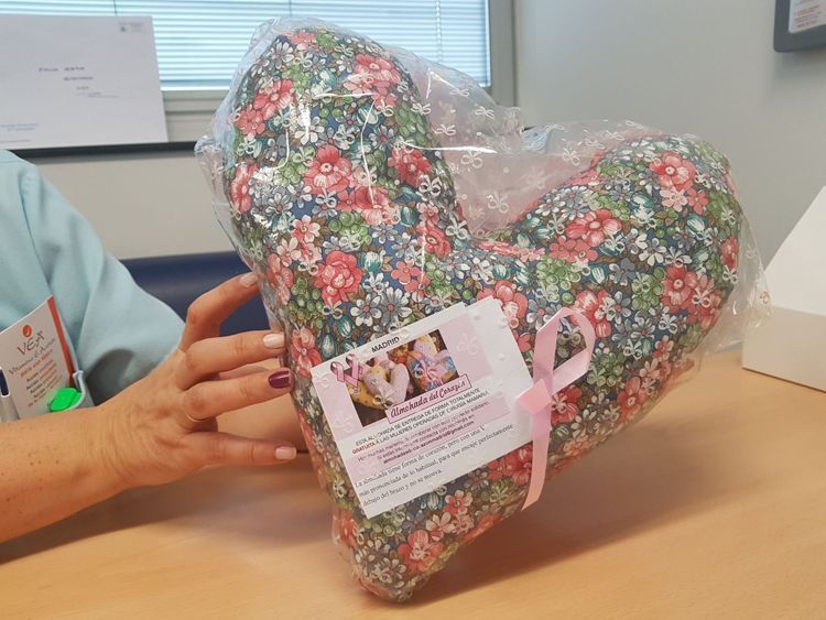 Almohada del Corazon del HUF