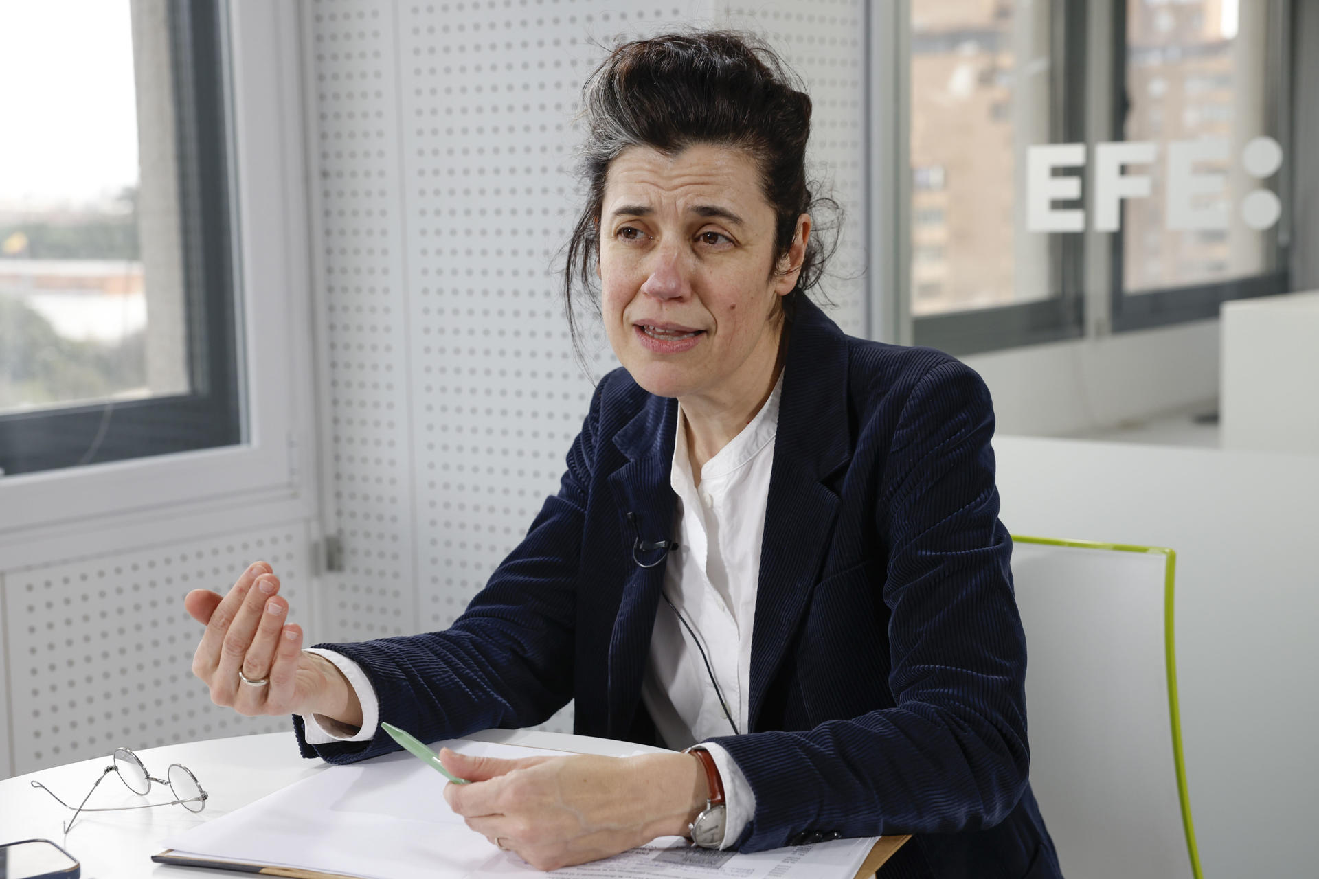 La socióloga belga Isabelle Ferreras, presidenta del comité internacional de expertos sobre democracia corporativa, defiende que una mayor implicación de los trabajadores en las decisiones estratégicas de las empresas es parte fundamental del necesario avance hacia una economía más innovadora y competitiva. EFE/ Ballesteros