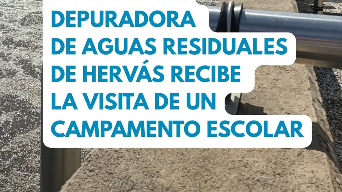 Grupo de estudiantes del campamento CHT visitando las instalaciones de la EDAR de Hervás, gestionada por MasMedio de la Diputación de Cáceres