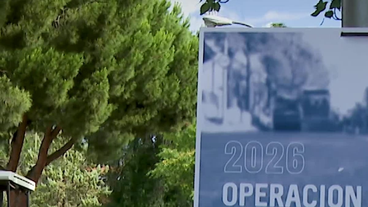 Inicio de los trabajos de la Operación Asfalto 2026 en Fuencarral-El Pardo con maquinaria y personal municipal