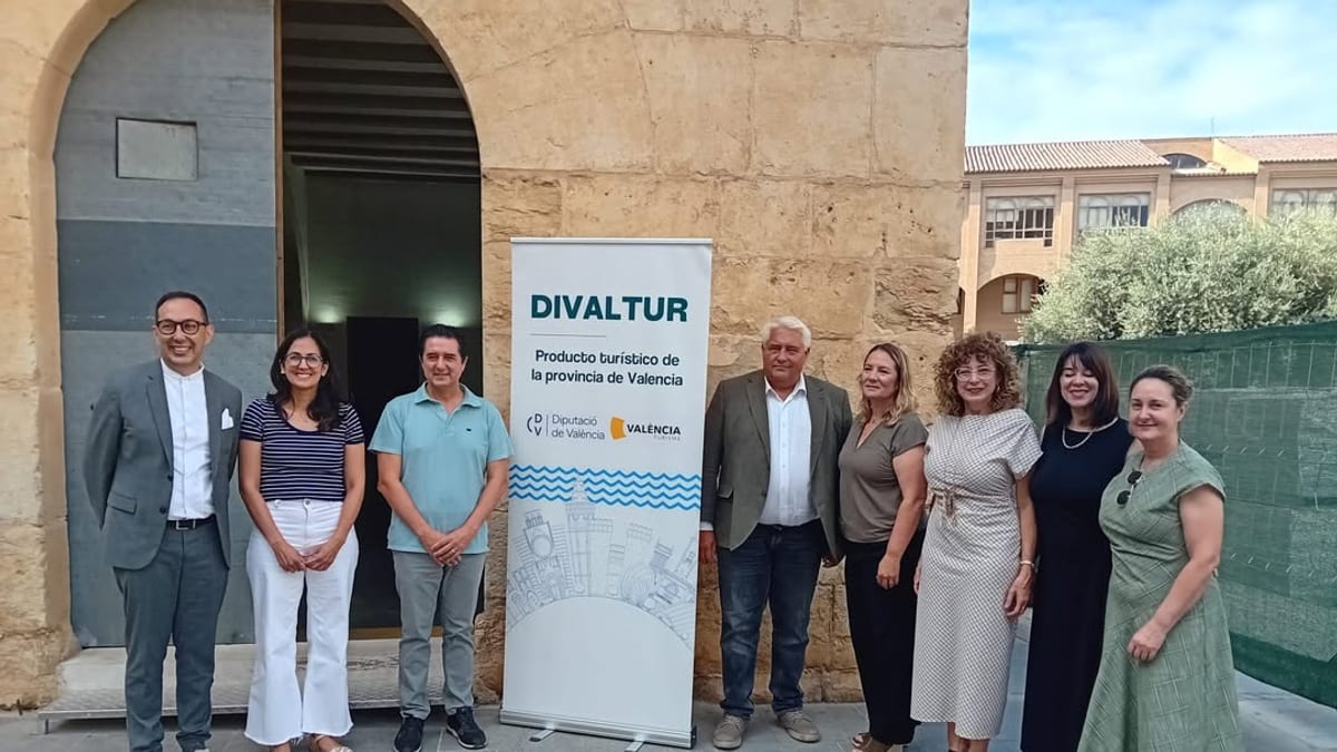 Cartel informativo de la I Jornada Divaltur de Producto Turístico Crucerista de la Diputació de València