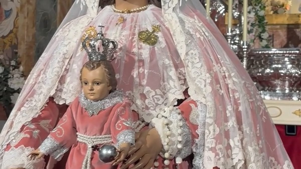 Cartel de la Ofrenda Floral de la Hermandad de la Virgen del Consuelo en Ciempozuelos