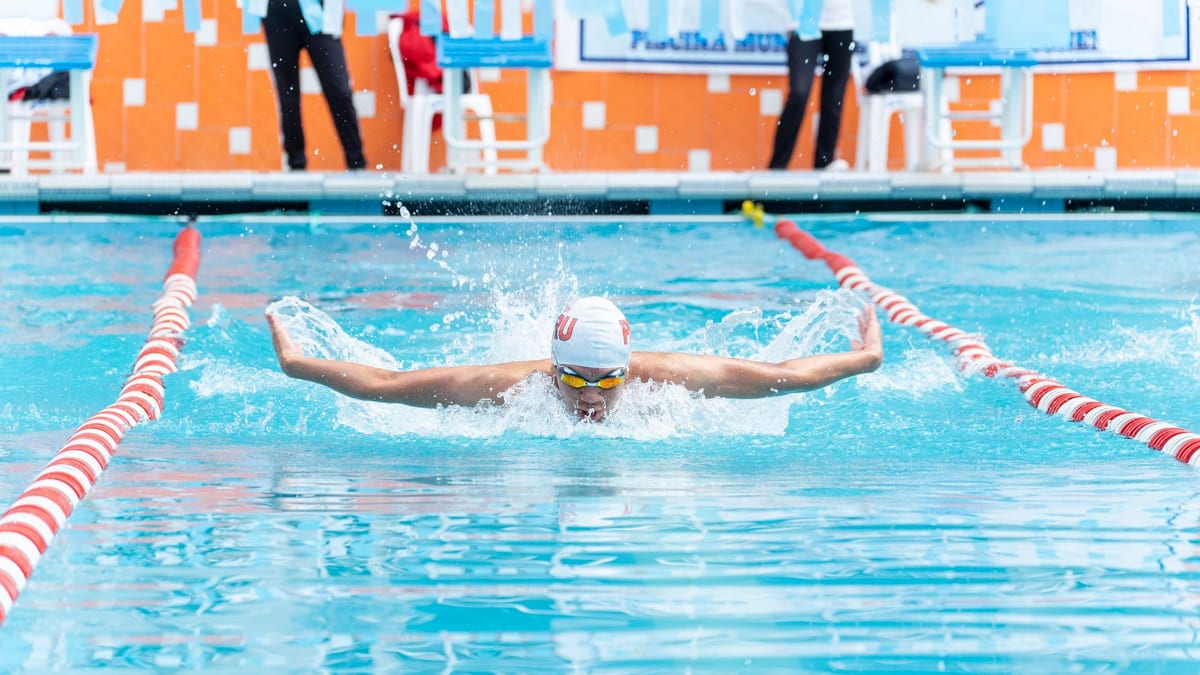 Deportistas universitarios de la Comunitat Valenciana compitiendo en campeonatos
