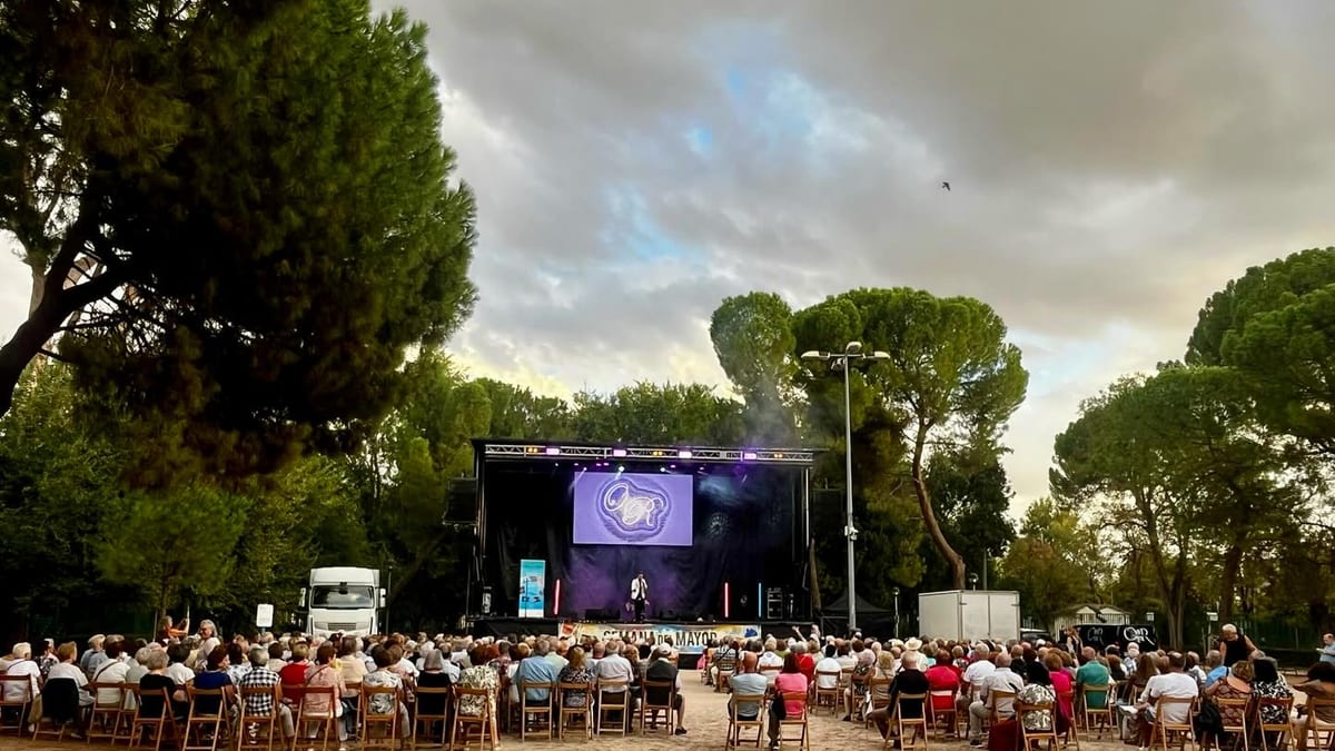 Actividades de la 41ª Semana de los Mayores en Alcalá de Henares con participantes disfrutando de programación cultural y de ocio