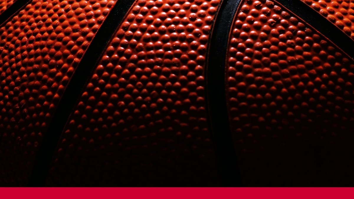 Cartel de la agenda deportiva del Ayuntamiento de Paracuellos de Jarama para el 24 y 25 de octubre con eventos de baloncesto, rugby y fútbol