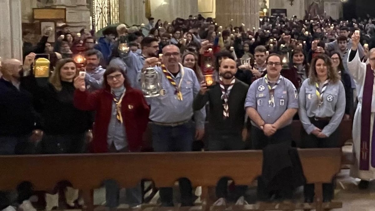 Jóvenes de colectivos y asociaciones de Albacete en reunión de presentación de ayudas municipales