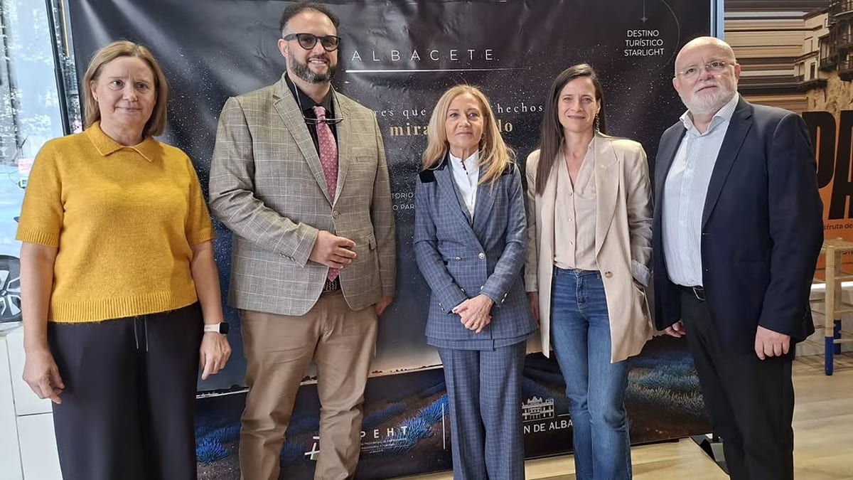 Presentación de Albacete como referente nacional de astroturismo en la Oficina de Turismo de Castilla-La Mancha en Madrid