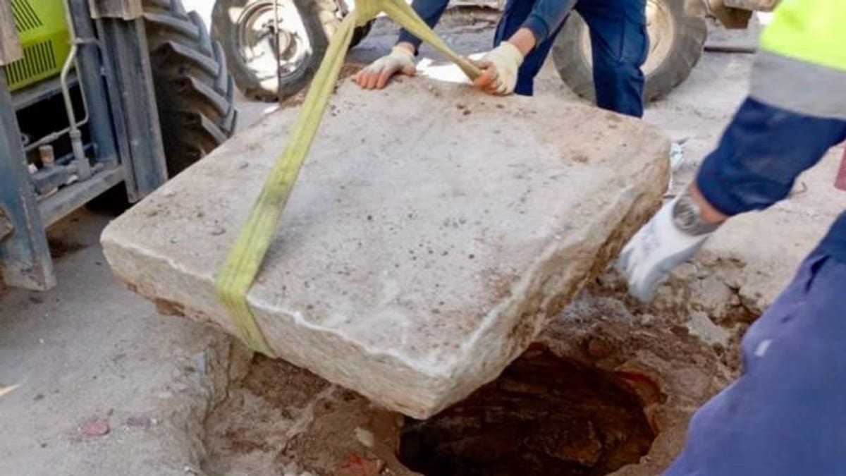 Hallazgo arqueológico de lacus romano en la plaza de los Santos Niños de Alcalá de Henares