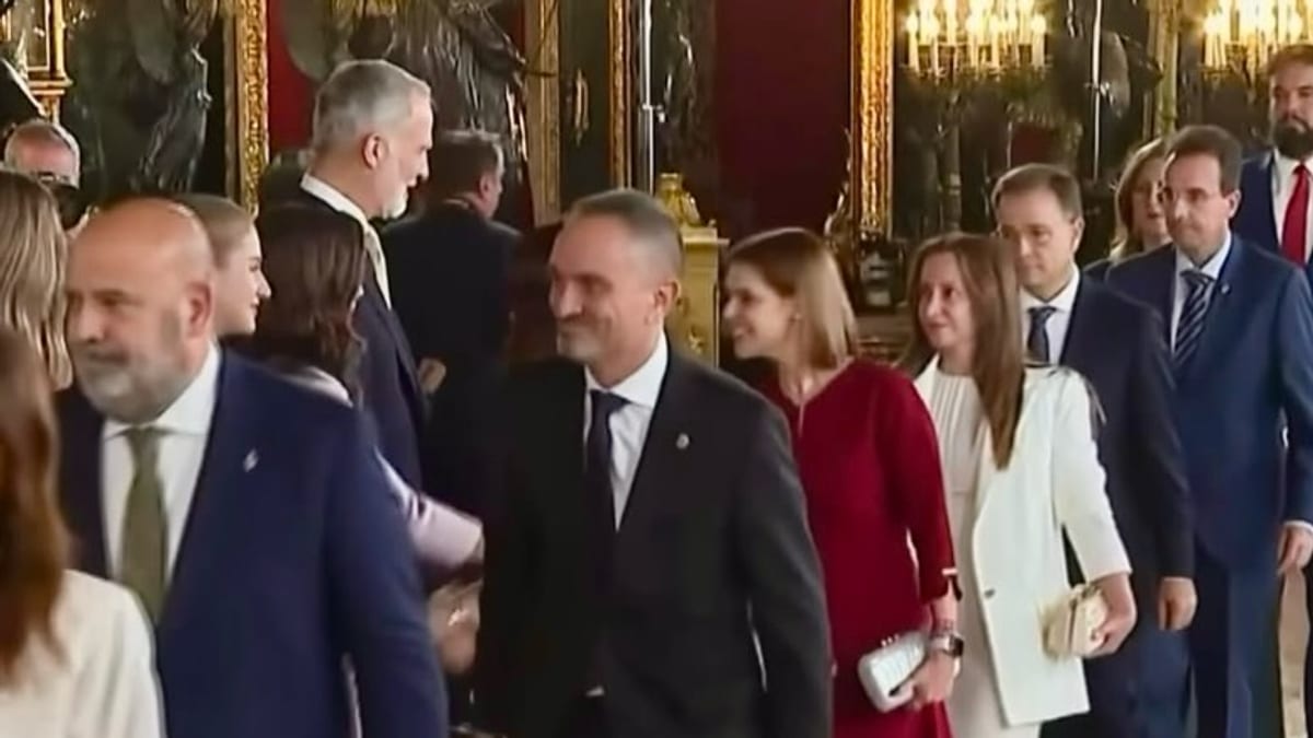 La alcaldesa Judith Piquet en la recepción oficial de la Fiesta Nacional en el Palacio Real, con presencia de Sus Majestades los Reyes