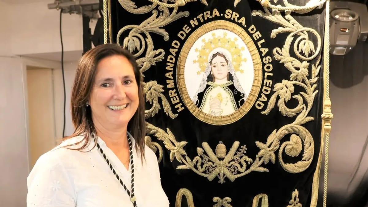Ana Ron González, nueva presidenta de la Hermandad de Nuestra Señora de la Soledad de Villaviciosa de Odón