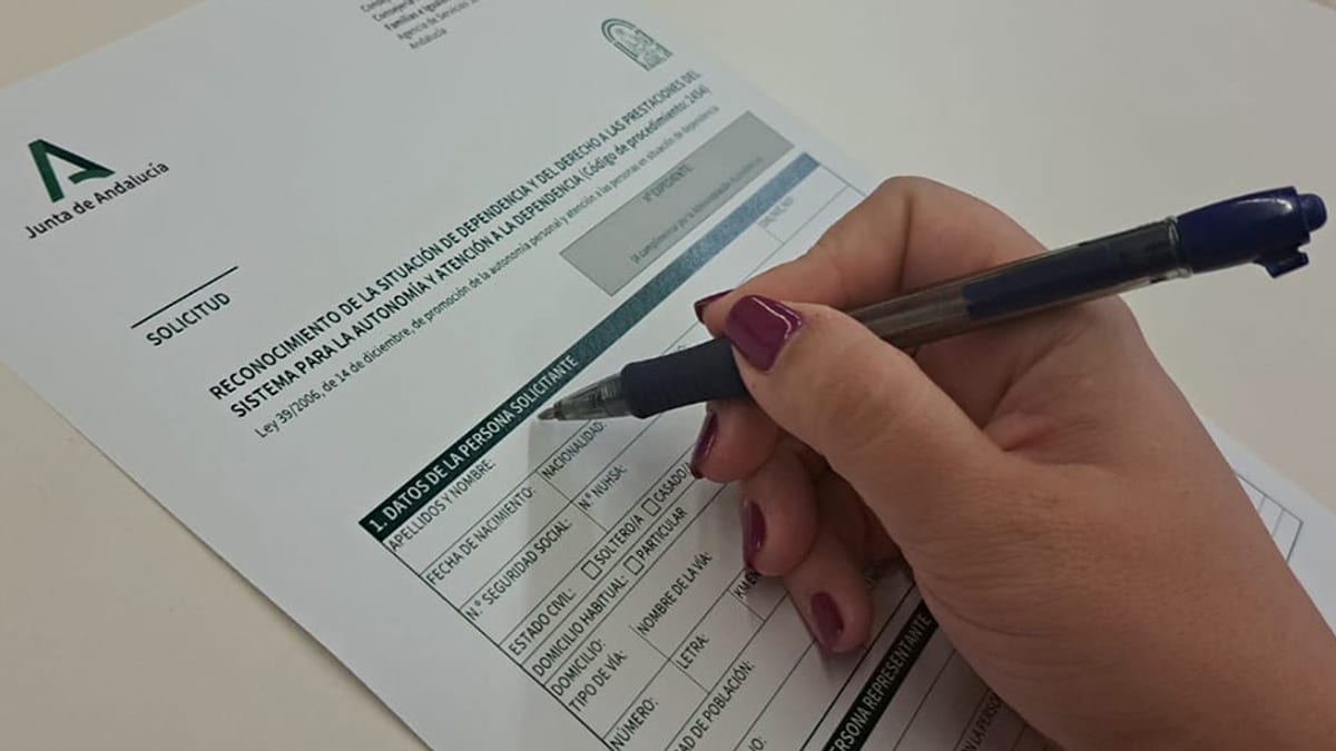 Formulario oficial de solicitud de reconocimiento de dependencia de la Junta de Andalucía