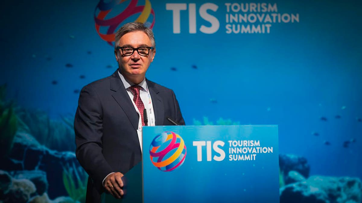 Manuel Gavira, vicepresidente segundo de la Junta de Andalucía, durante la segunda jornada del Tourism Innovation Summit TIS2026