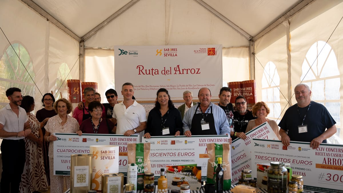 Carteles de la XXIV edición del Concurso de Recetas Caseras de Arroz de la Diputación de Sevilla con información sobre premios y ganancias