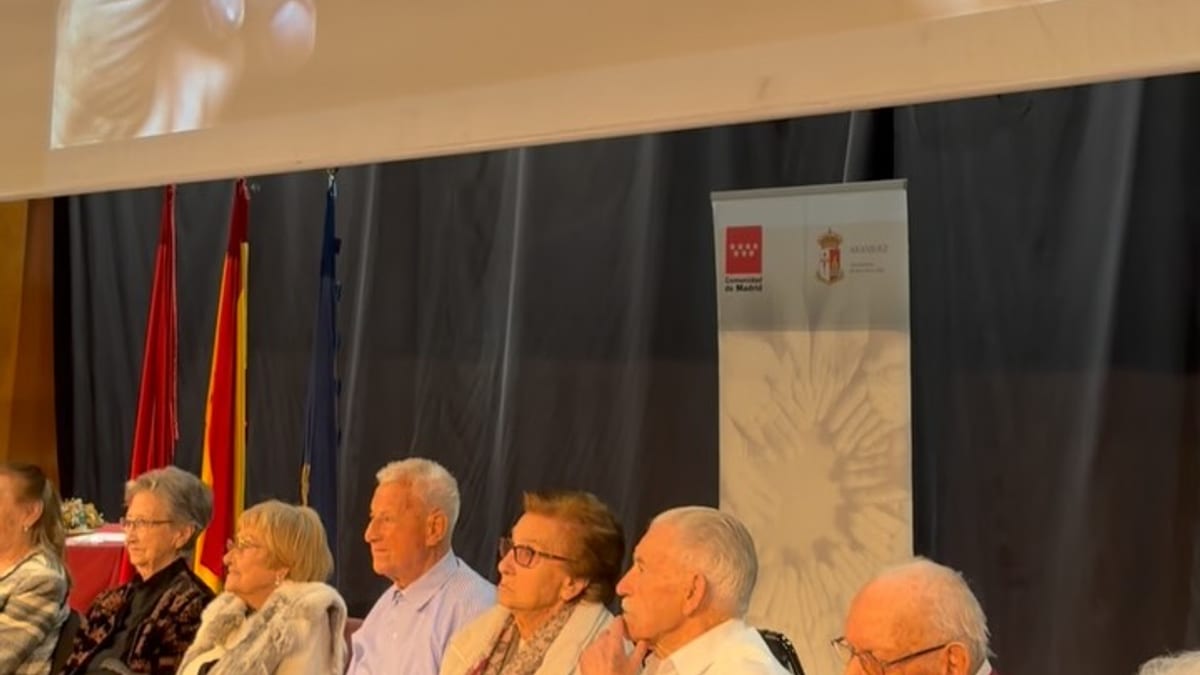 Acto de homenaje del Ayuntamiento de Aranjuez a vecinos de 95 años nacidos en 1931, XV Jornadas del Mayor, Maestros de Vida