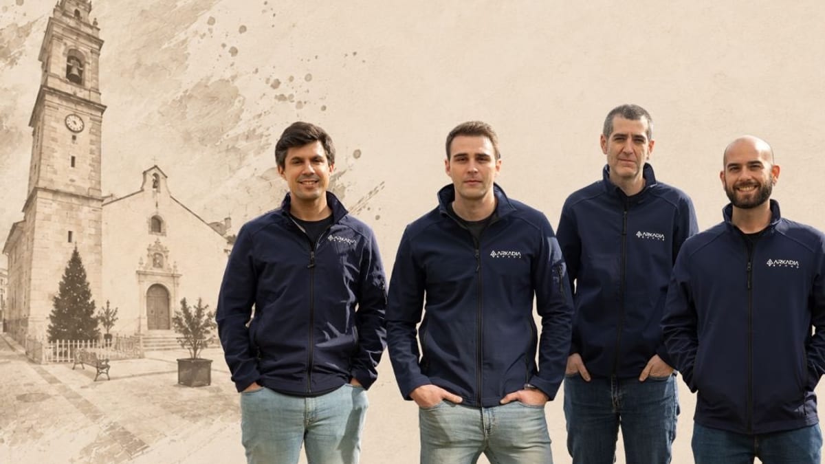 Logo de Arkadia Space con distintivo del Mèrit a la Innovació de la Diputación de Castellón