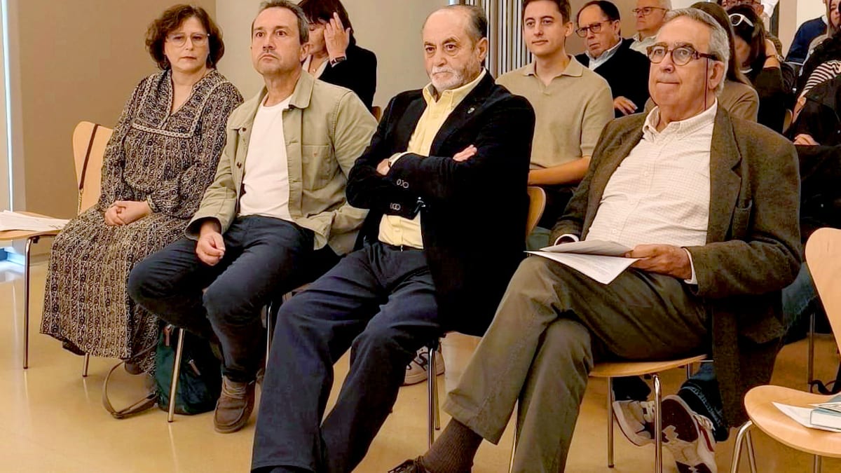 Consejero Zapico durante las jornadas sobre vivienda en Asturias