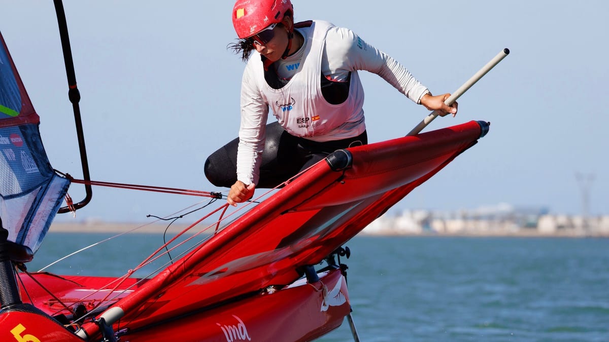 Atleta compitiendo en la Foiling Base de Cádiz durante el All-Stars 2026