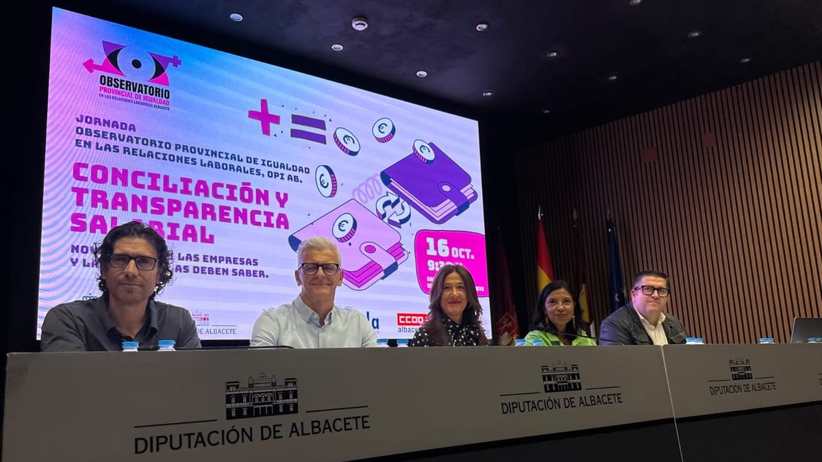 Gala de la Calzada, concejala de Igualdad del Ayuntamiento de Albacete, durante la jornada sobre transparencia salarial en la Diputación