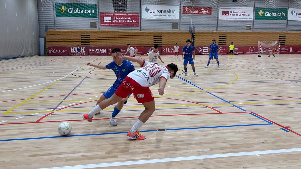 Encuentro de fútbol sala entre Albacete FS y Viña Albali Valdepeñas en el Pabellón Universitario con presencia municipal