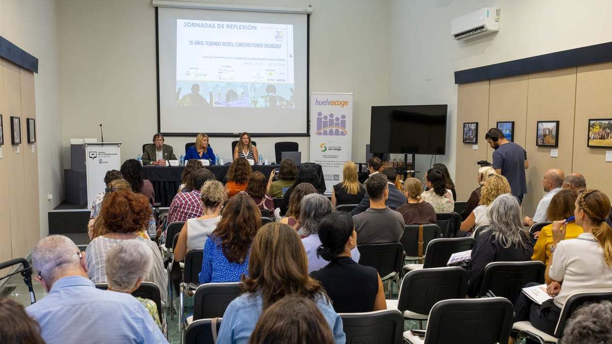 Jornadas conmemorativas del 35 aniversario de Huelva Acoge con el lema 35 años tejiendo redes, construyendo dignidad