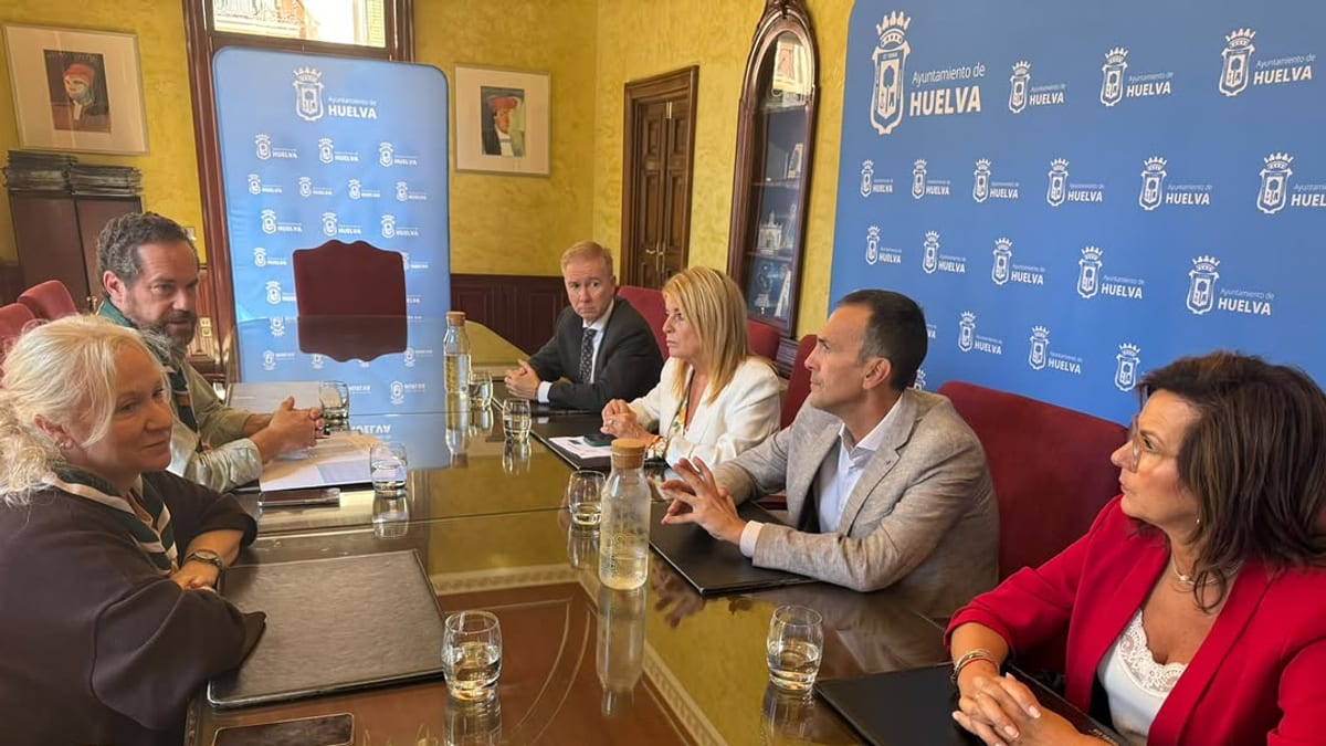 Encuentro del Ayuntamiento de Huelva con la nueva Junta Directiva de la Asociación Scouts de Huelva
