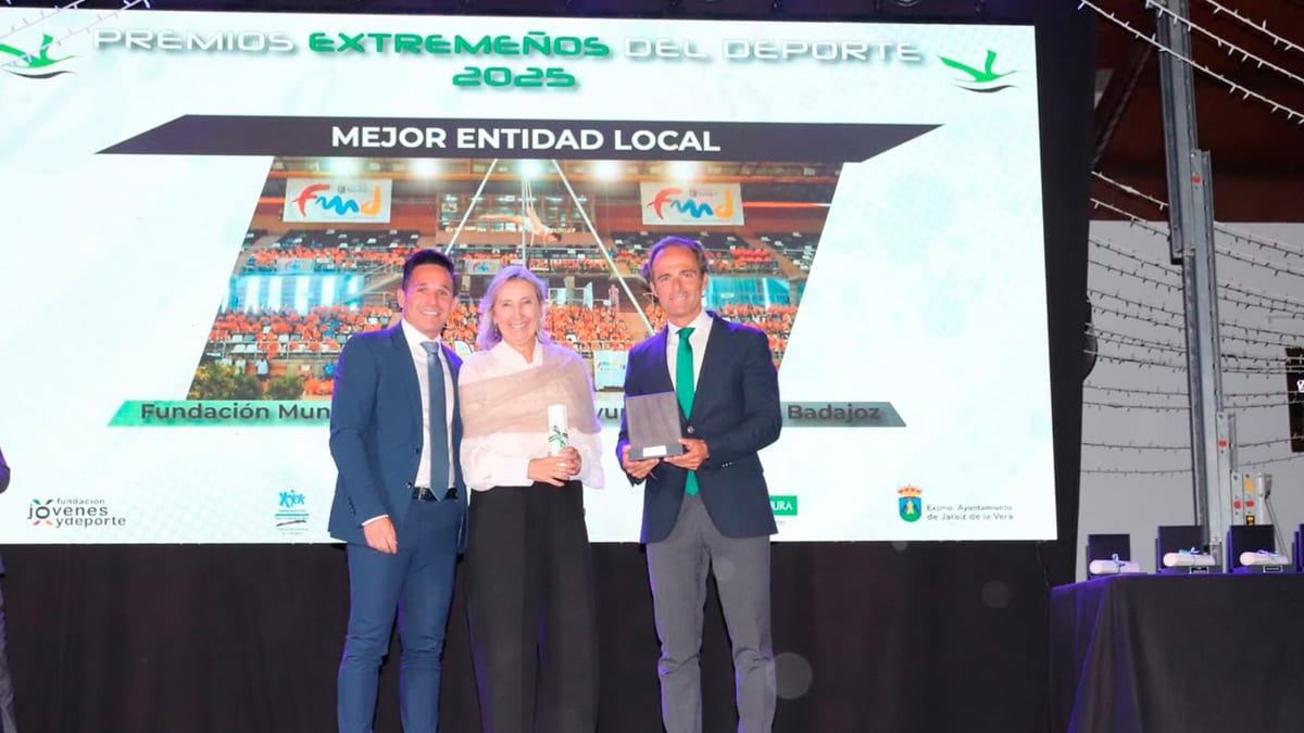 Logo de los Premios Extremeños del Deporte 2025 con distintivo Mejor Entidad Local para Badajoz
