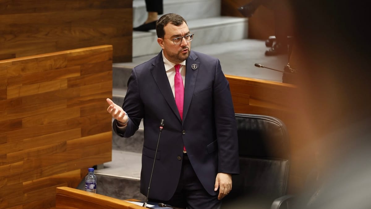 El presidente del Principado de Asturias interviene en el pleno de la Junta General del Principado