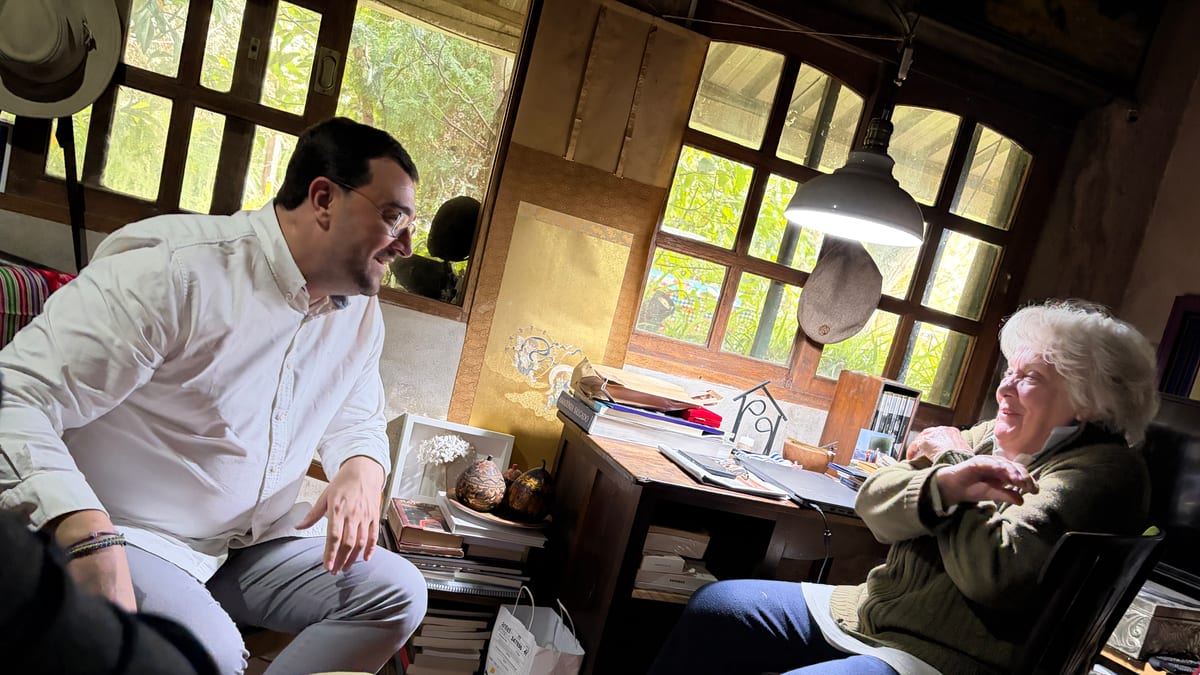 El presidente del Principado Adrián Barbón en reunión con la exvicepresidenta uruguaya Lucía Topolansky