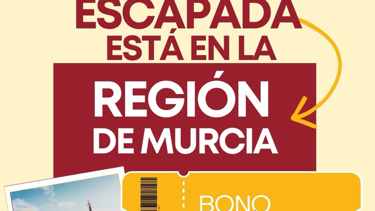 Cartel del Bono Turístico de la Región de Murcia con imagen de la Costa Cálida