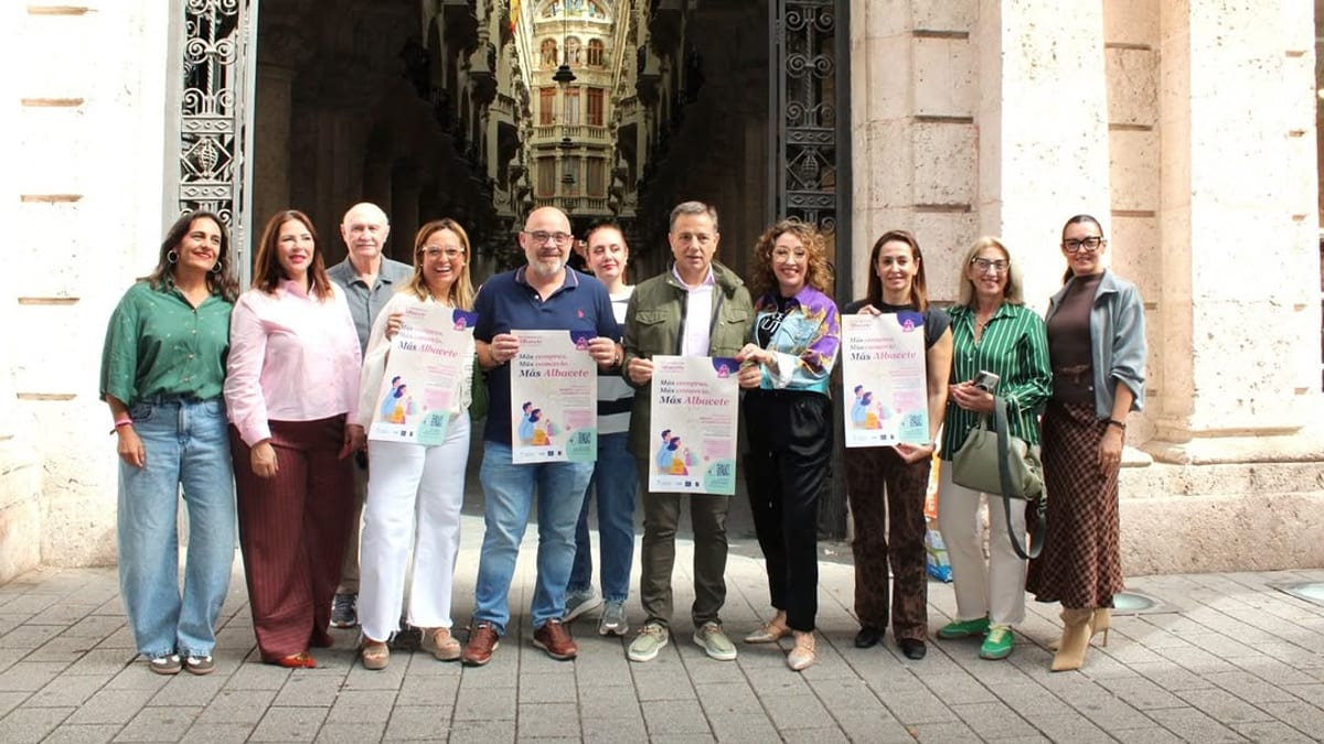 Manuel Serrano presenta la iniciativa de Bonos Comercio del Ayuntamiento de Albacete
