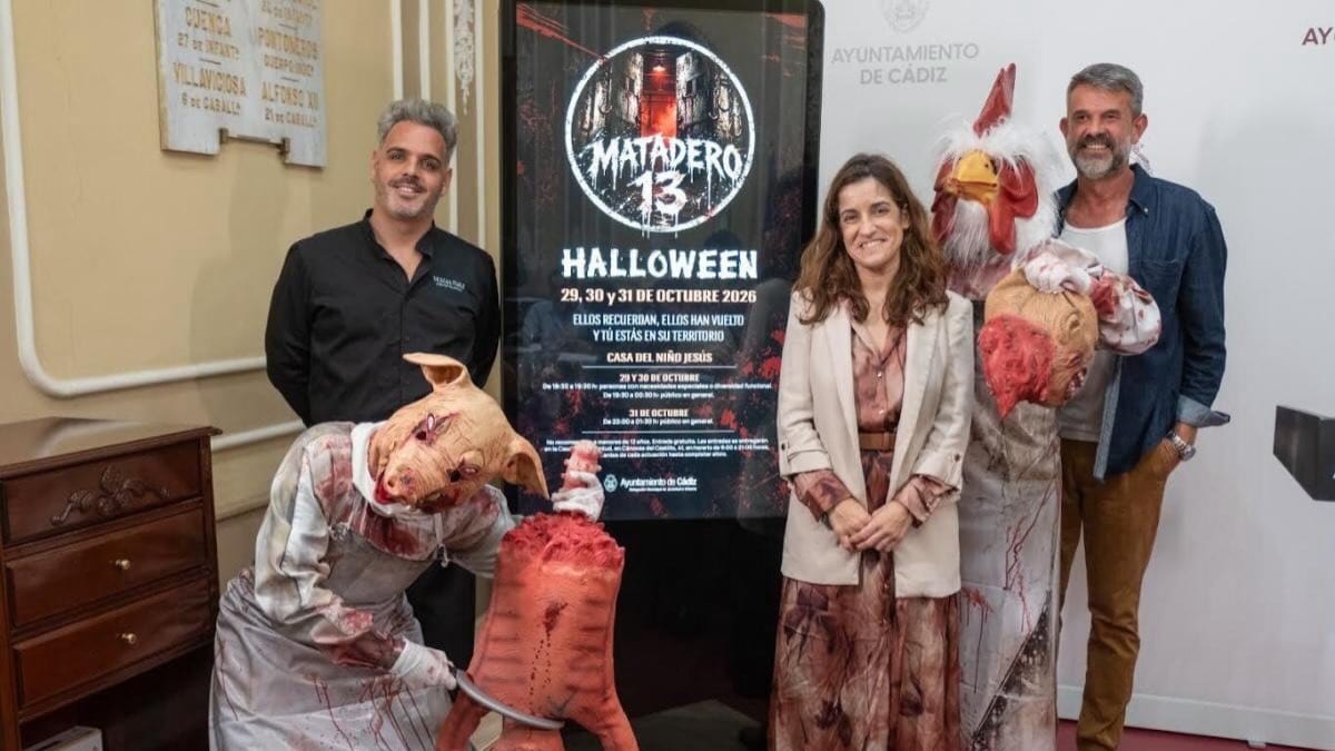 Cartel promocional de Matadero 13 Halloween 2026 en Cádiz, con personajes de terror y fechas de evento del 29 al 31 de octubre en la Casa del Niño Jesús