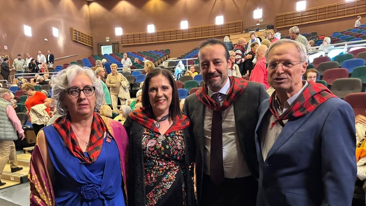 Actuación en el festival de la Virgen del Pilar organizado por la Casa de Aragón en Albacete