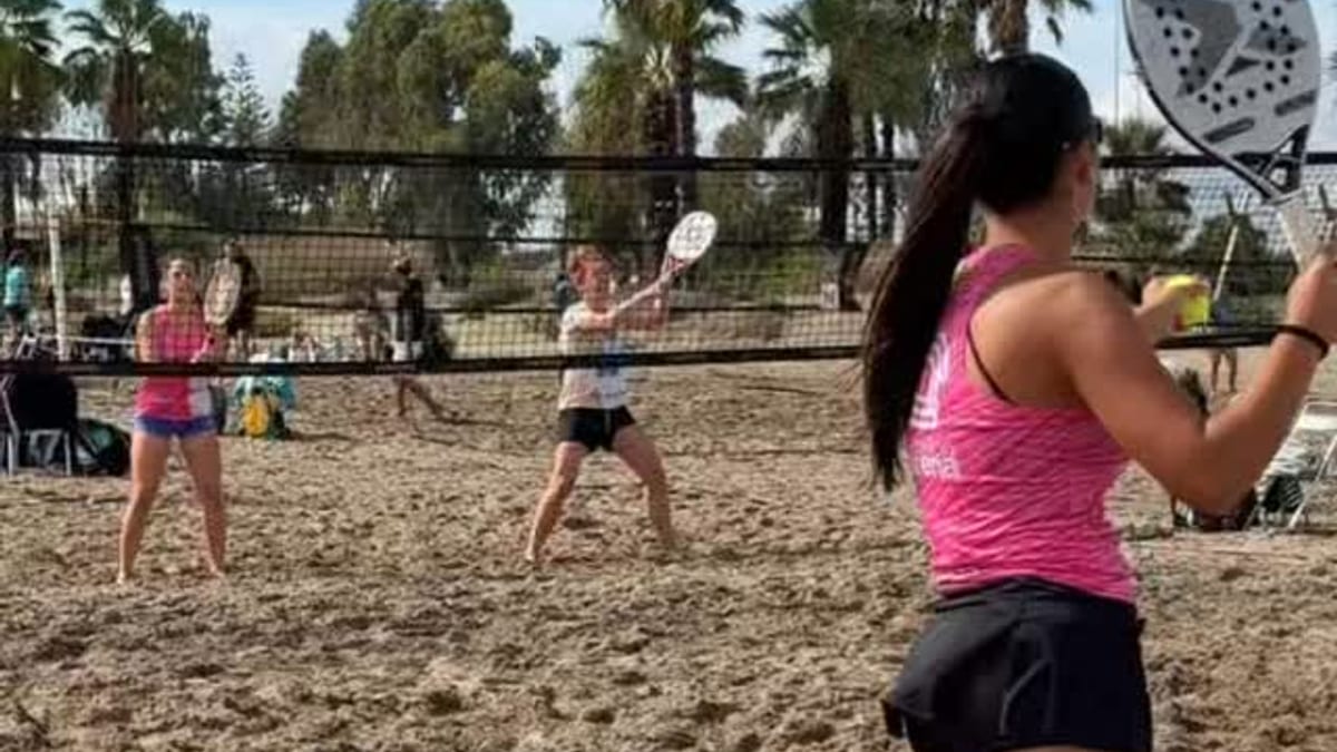 Campeonato de España de Tenis Playa en la Playa del Gurugú de Castellón con equipos compitiendo