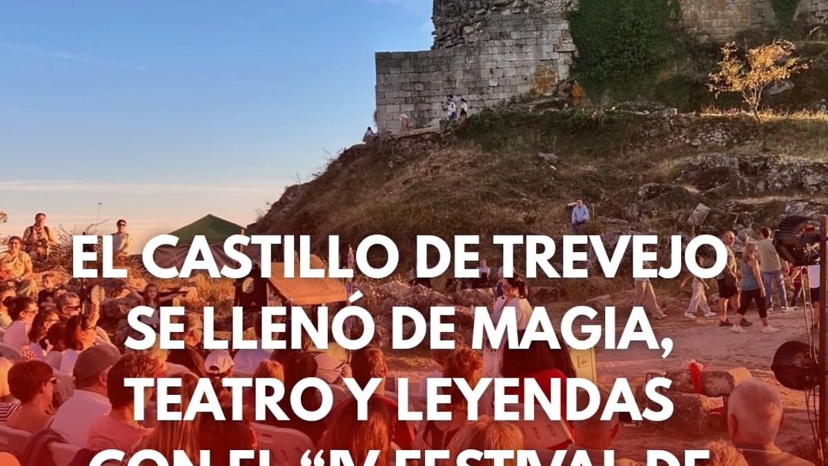 Castillo de Trevejo durante el IV Festival de los Castillos, con representación teatral de la compañía Cíclica Teatro