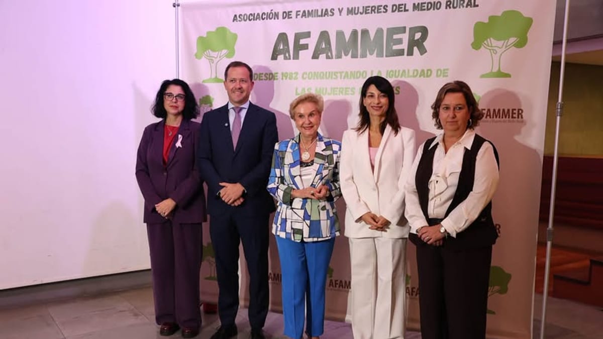 Conchi Cedillo, presidenta de la Diputación de Toledo, interviene en el congreso de AFAMMER sobre mujeres rurales