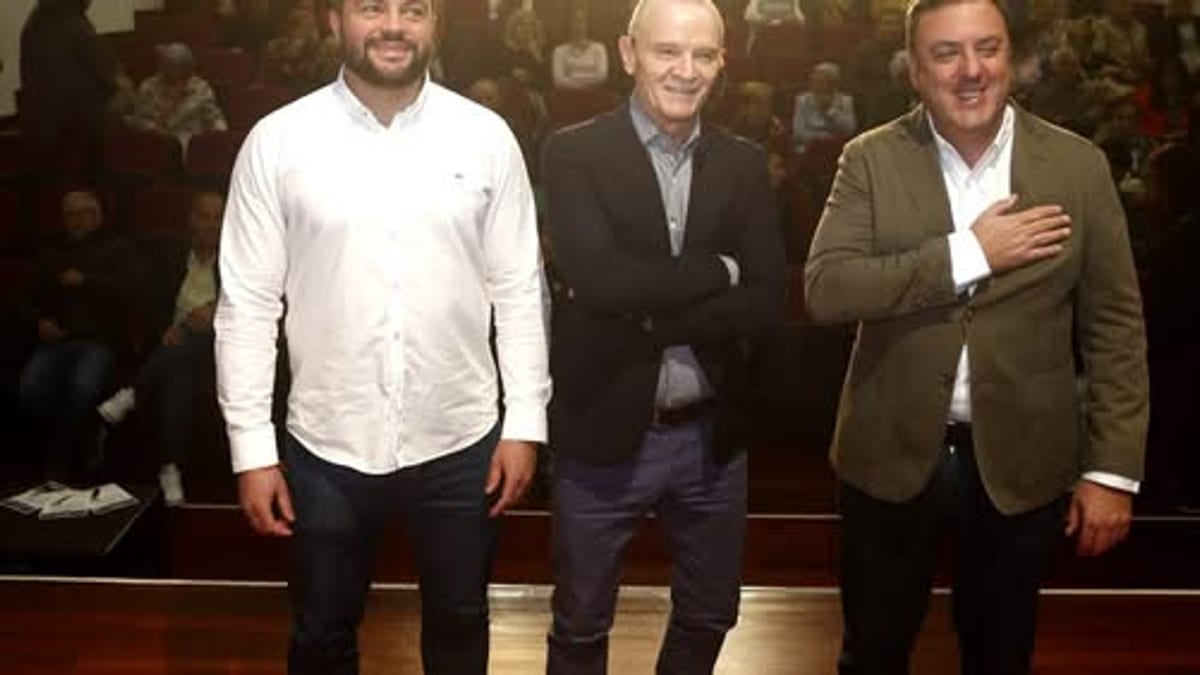 El cardiólogo González Juanatey durante la presentación del ciclo 'Vida saudable' en Cerceda