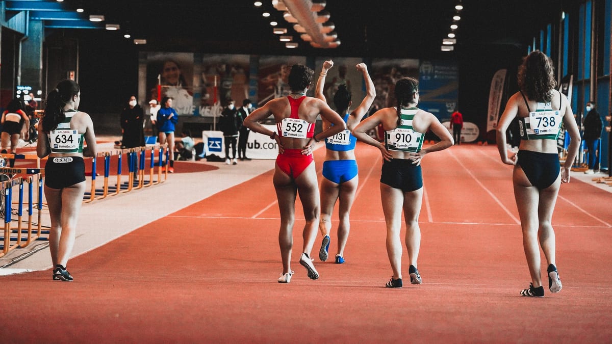 Portada del informe de la Comisión Europea sobre recomendaciones contra el odio en el deporte