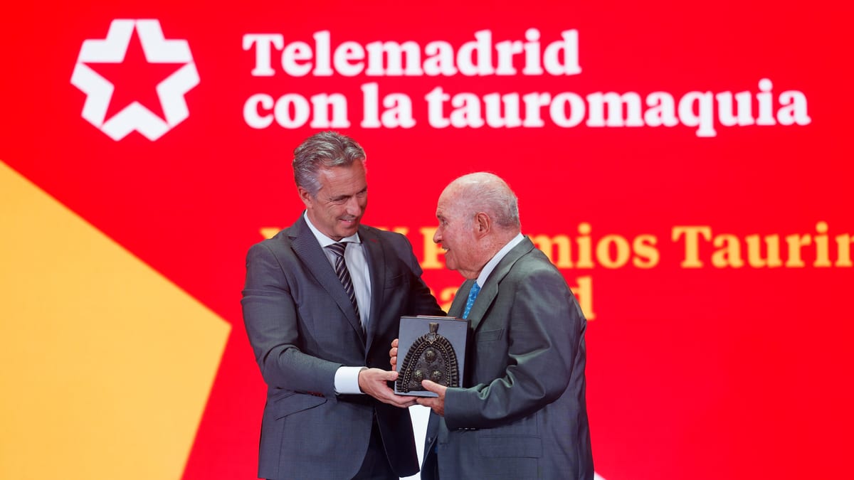 Consejeros de la Comunidad de Madrid en los XXIV Premios Taurinos de Telemadrid durante la Feria de San Isidro