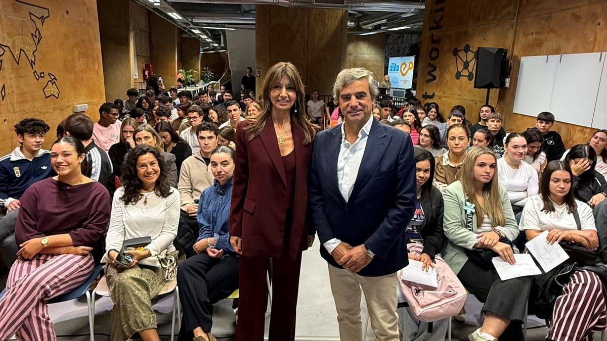 Conferencia en el coworking Talud de la Ería con Eduardo Martín Cardona y más de 130 asistentes