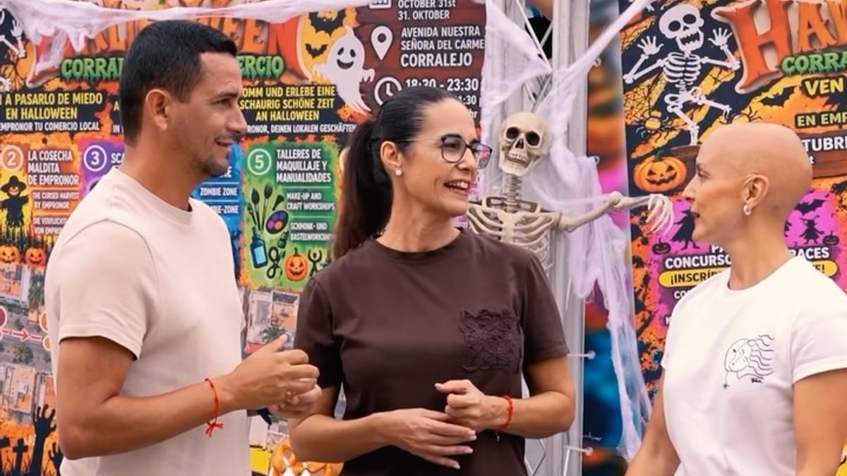 Cartel promocional del evento Halloween en Corralejo del 31 de octubre con actividades y concurso