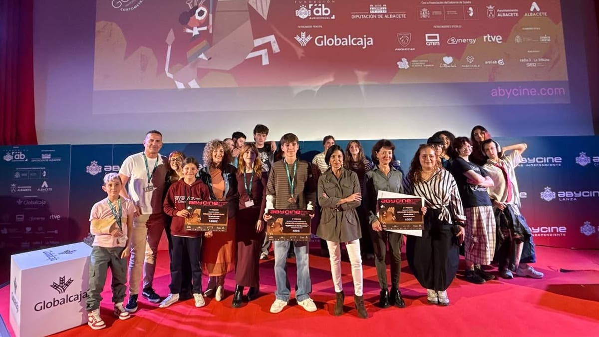 Proyección de cortometrajes finalistas en Abycine 2026, con presencia de la concejala de Juventud del Ayuntamiento de Albacete