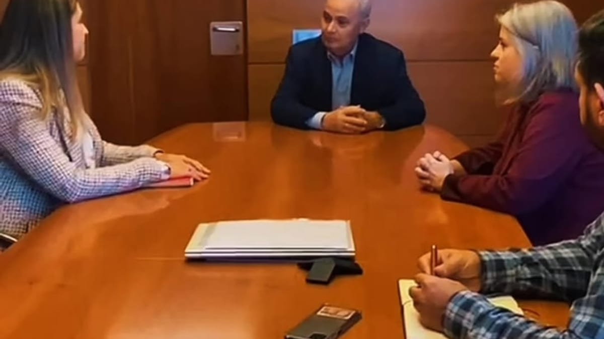 Reunión del Ayuntamiento de Coslada con representantes de UNRWA para verificar la ejecución de los fondos de ayuda donados en 2025