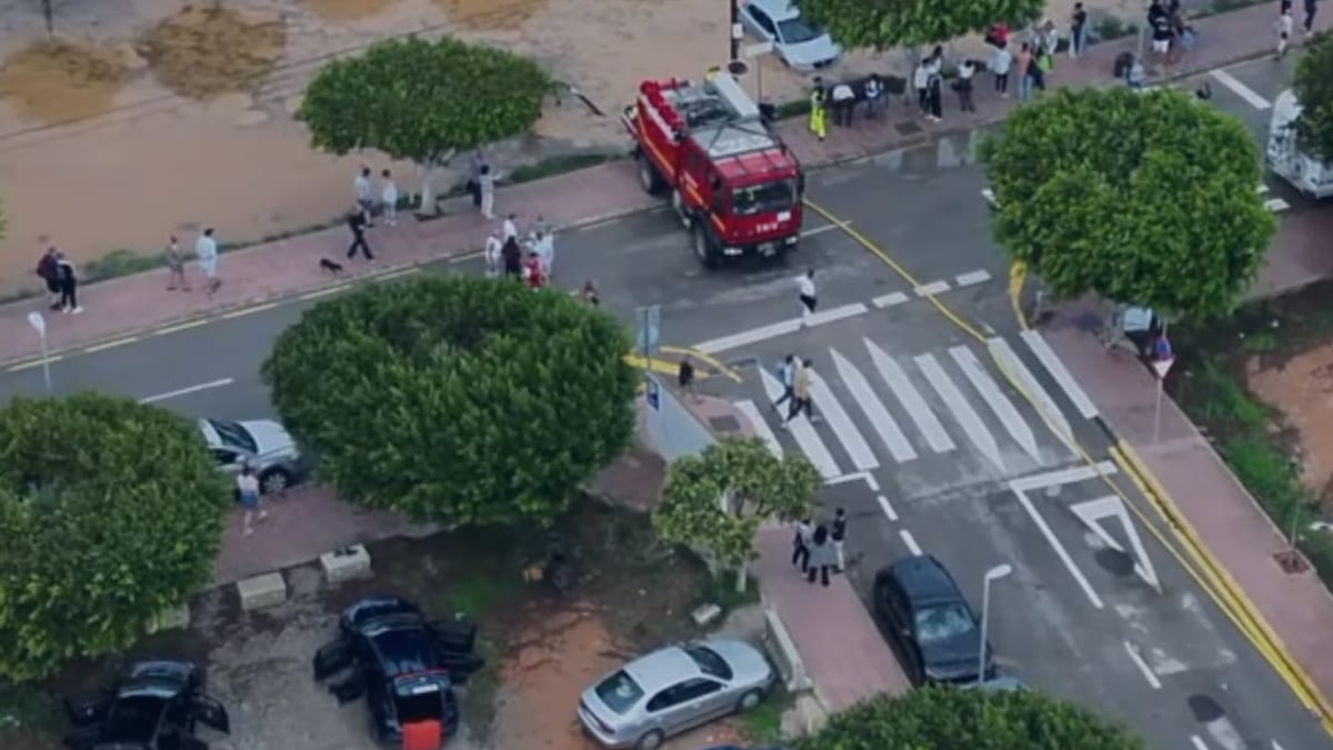 Consecuencias del paso de la DANA Adam por Santa Eulària: equipos de emergencia atienden incidencias en vías
