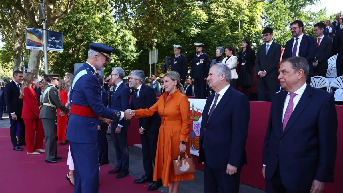 Desfile de la Fiesta Nacional en Madrid con participación de Fuerzas Armadas y Cuerpos de Seguridad del Estado