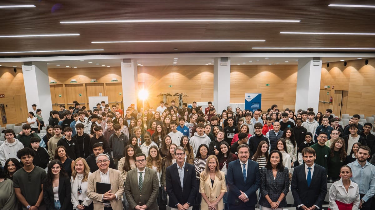 Diálogo local en Riojaforum: jóvenes riojanos debaten sobre el futuro de Europa organizado por el Gobierno de La Rioja y el Comité Europeo de las Regiones