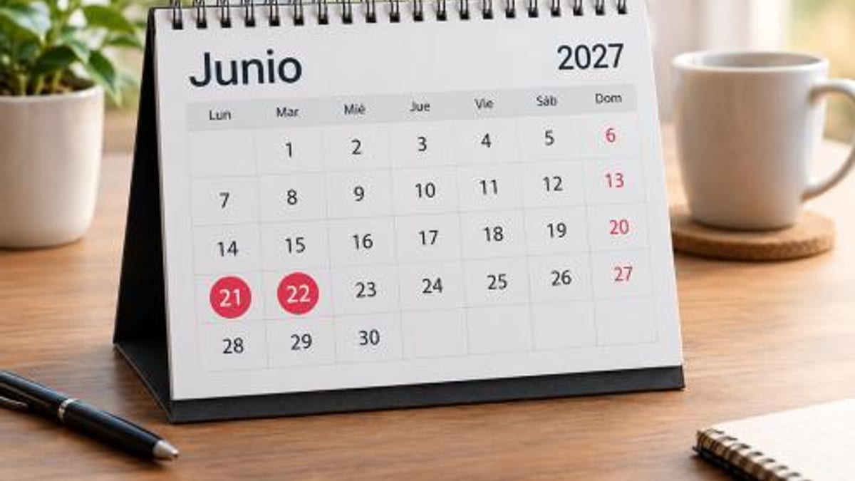 Calendario de junio de 2027 con los días 21 y 22 destacados como festivos en Torrejón de Ardoz
