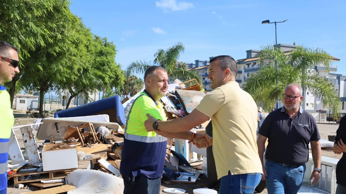 Vicente Mompó Aledo inspecciona trabajos de recuperación en zona afectada por DANA Adam