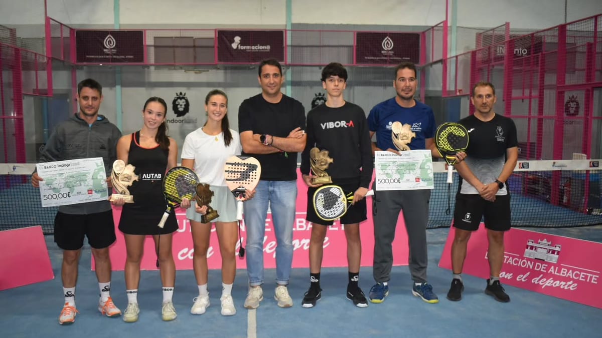 Campeonato de pádel con más de 100 parejas compitiendo en el I Trofeo Open Máster de Pádel de la Diputación de Albacete