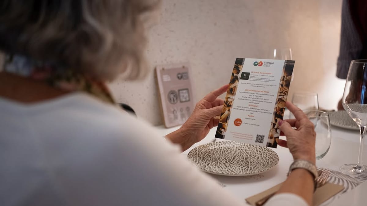 Cartel del 5º Otoño Gastronómico de Castelló Ruta de Sabor con información sobre el programa de la Diputación de Castellón