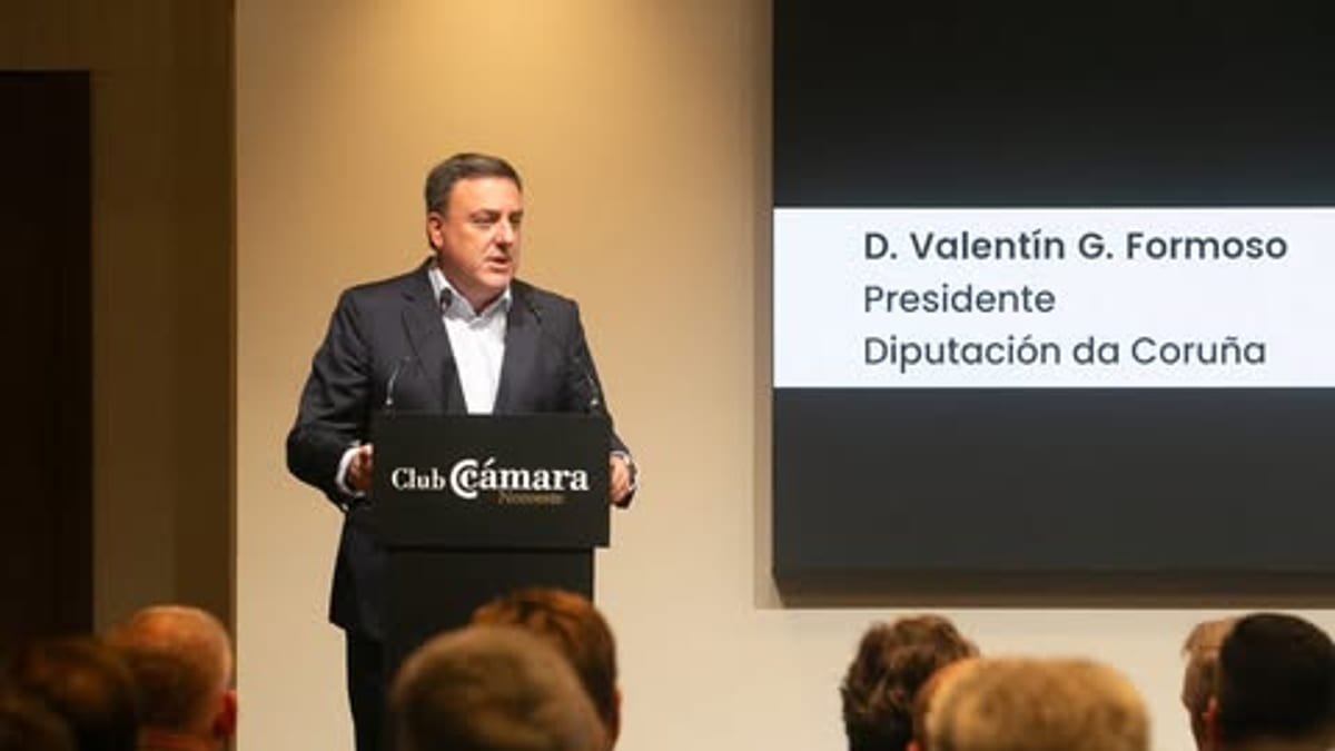 Valentín González Formoso, presidente de la Diputación de A Coruña, en acto de celebración de los 140 años de la Cámara de Comercio
